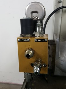 Thumbnail image of Instron 8841 1kN DynaMight Servo Hydraulic Dynamic Test System - Savery Lab