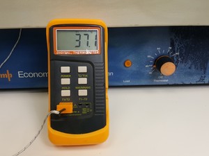 Thumbnail image of Gallenkamp Economy Laboratory Incubator with Fan Size 1 Lab