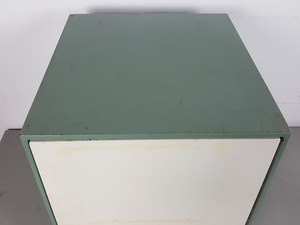 Thumbnail image of Metaserv Automatic Mounting Press Unit C1960A & 2 x Specimen Storage Cabinets