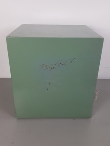 Thumbnail image of Metaserv Automatic Mounting Press Unit C1960A & 2 x Specimen Storage Cabinets