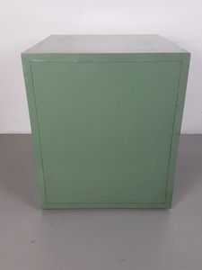 Thumbnail image of Metaserv Automatic Mounting Press Unit C1960A & 2 x Specimen Storage Cabinets