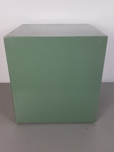 Thumbnail image of Metaserv Automatic Mounting Press Unit C1960A & 2 x Specimen Storage Cabinets