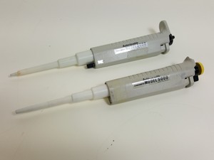 Thumbnail image of 24 x Laboratory Pipettes & Pipettors - Gilson, Integra, Biohit, Nichiryo Lab