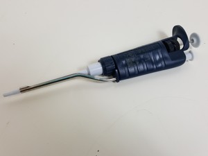 Thumbnail image of 24 x Laboratory Pipettes & Pipettors - Gilson, Integra, Biohit, Nichiryo Lab