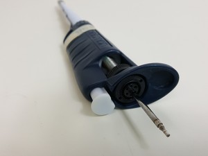 Thumbnail image of 24 x Laboratory Pipettes & Pipettors - Gilson, Integra, Biohit, Nichiryo Lab