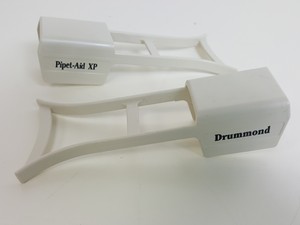 Thumbnail image of 24 x Laboratory Pipettes & Pipettors - Gilson, Integra, Biohit, Nichiryo Lab