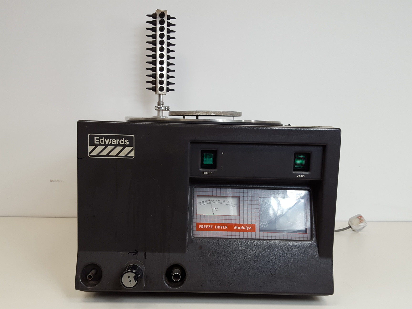 Image of EDWARDS Modulyo 4K Freeze Dryer Lab