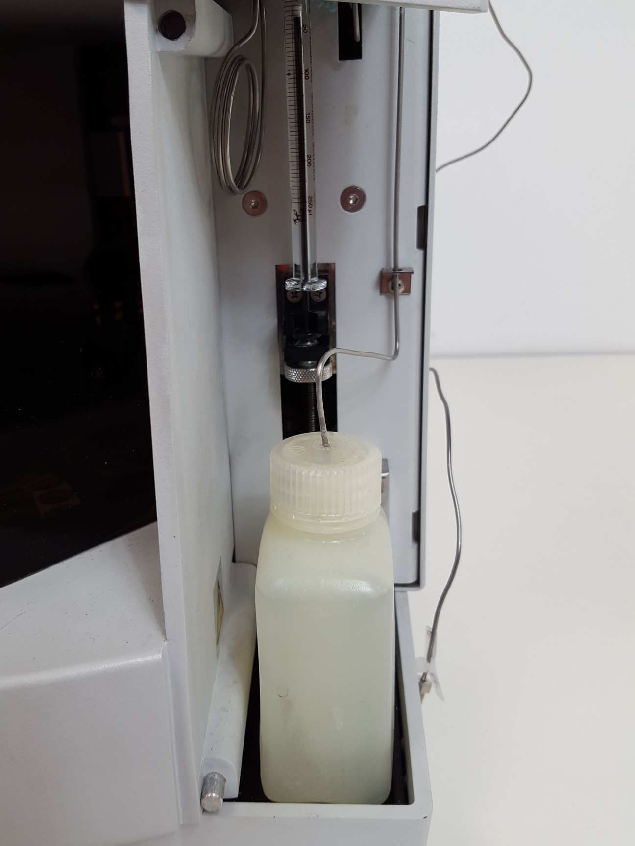 Image of Dionex HPLC System - ASI-100,  P680, TCC-100, PDA-100 Lab