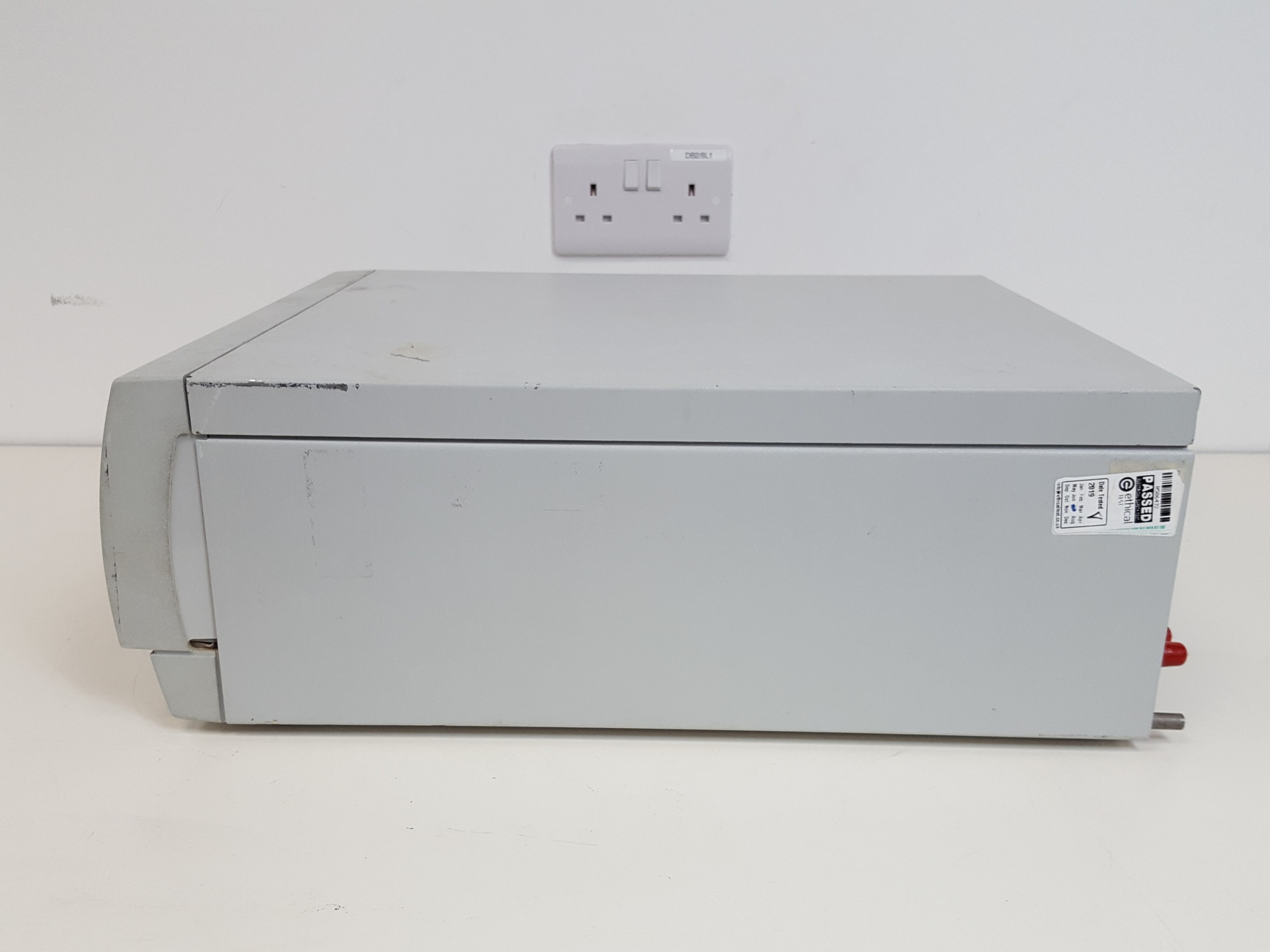 Image of Dionex HPLC System - ASI-100,  P680, TCC-100, PDA-100 Lab