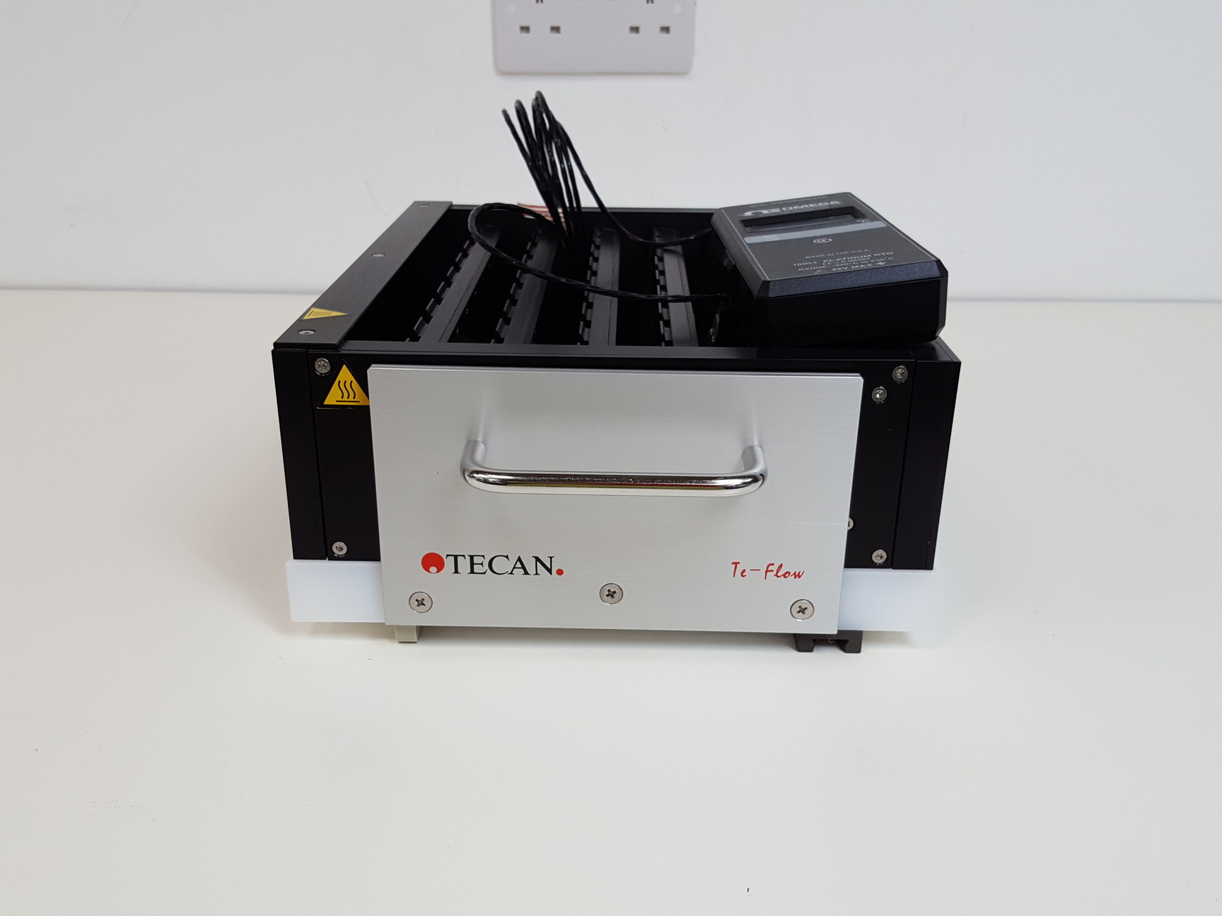 Tecan Te-Flow 48 Position Rack Chamber Lab