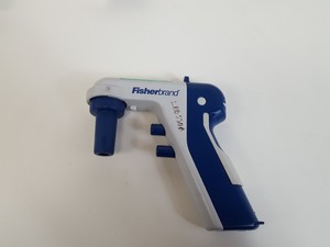 Thumbnail image of Lot of 29 Laboratory Pipettes & Automatic Pipettors - Fisherbrand, Gilson Lab