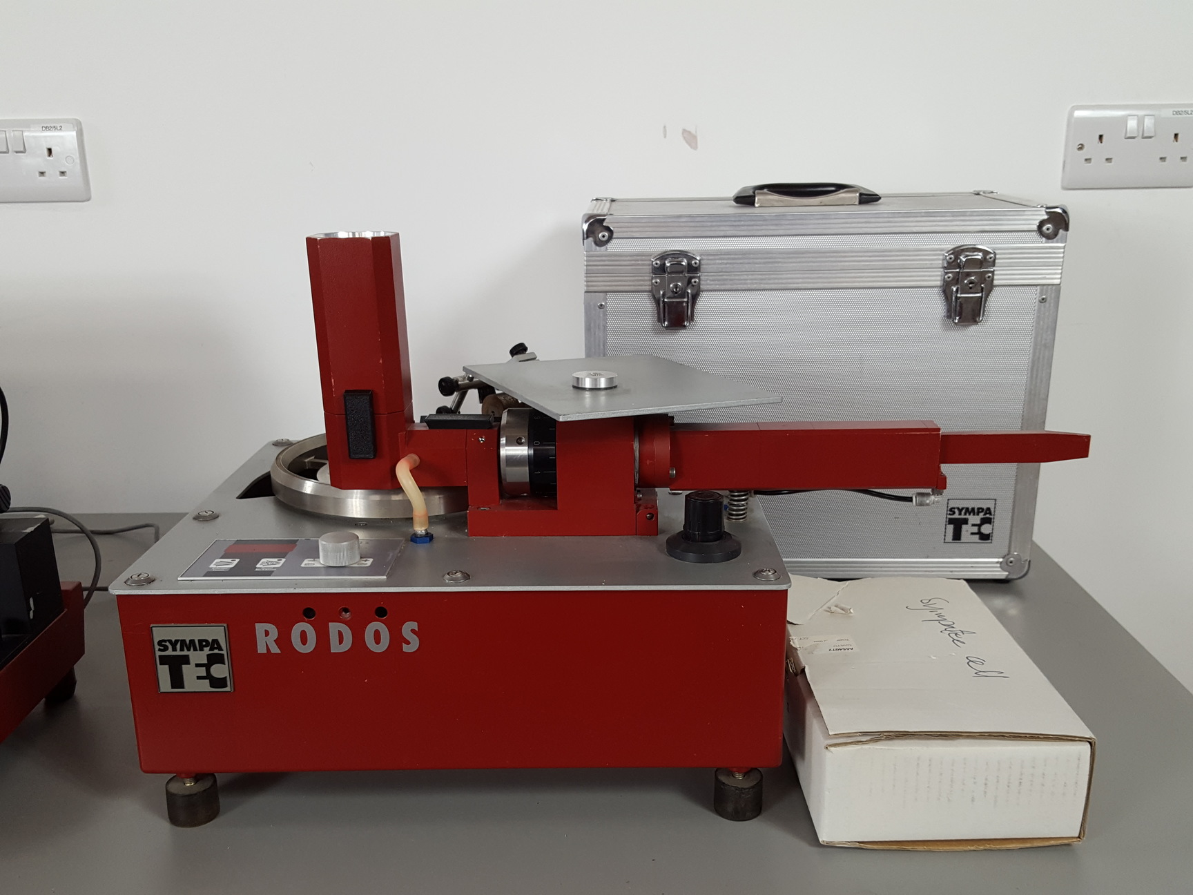 Image of Sympatec Helos/BF Laser Diffraction Particle Sizer System Rodos, BFS/MAGIC, CUV