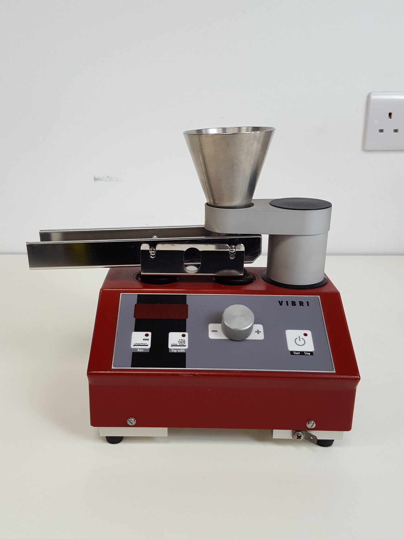 Image of Sympatec Helos/BF Laser Diffraction Particle Sizer System Rodos, BFS/MAGIC, CUV