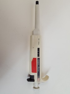 Thumbnail image of 38 x Laboratory Pipettes -  Gilson, Fisherbrand, HTL, Glasfirn Various Sizes Lab