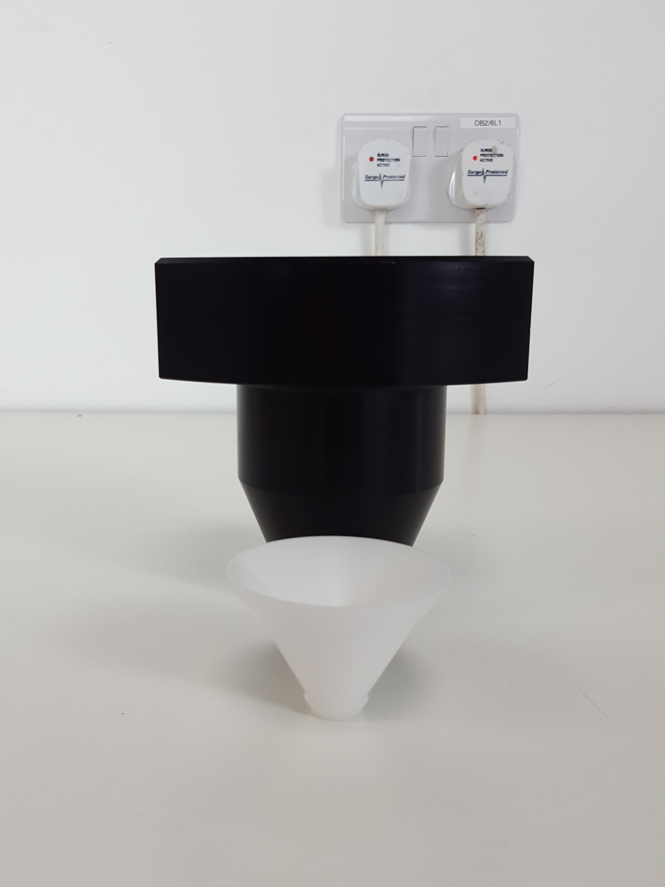 Image of 4 x Sorvall Heraeus #6497/894 250ml Conical Centrifuge Buckets Lab