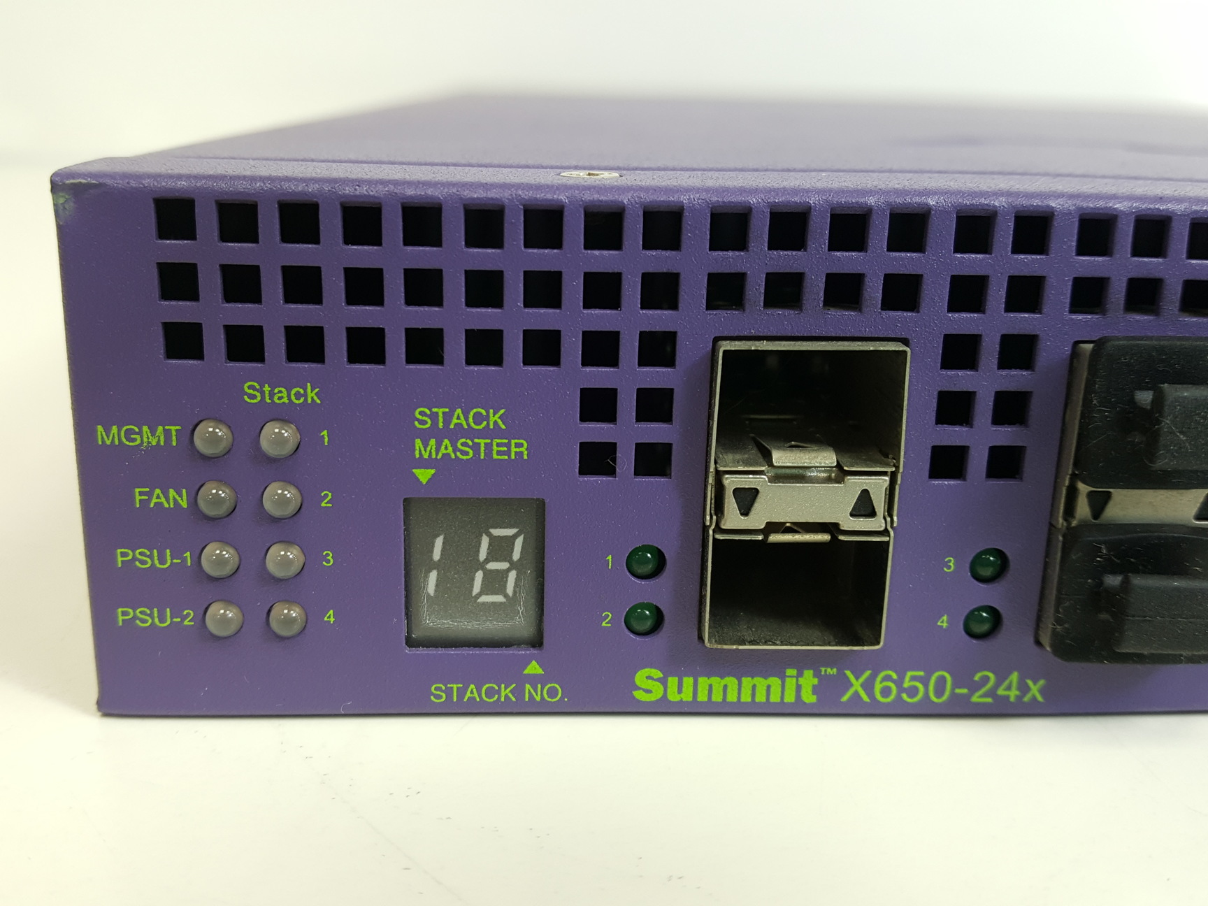 Image of Extreme Networks Summit X650-24x  Model - 17002B Network Switch with PSU 