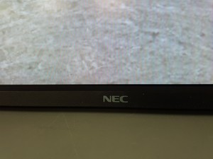 Thumbnail image of NEC MultiSync P462 46" Monitor Model L46OU6 with 2 x Speakers SP-4046PV