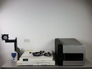 Thumbnail image of Illumina iScan SY-101-1001 Array Scanner with Newport Isolation System & UPS Lab