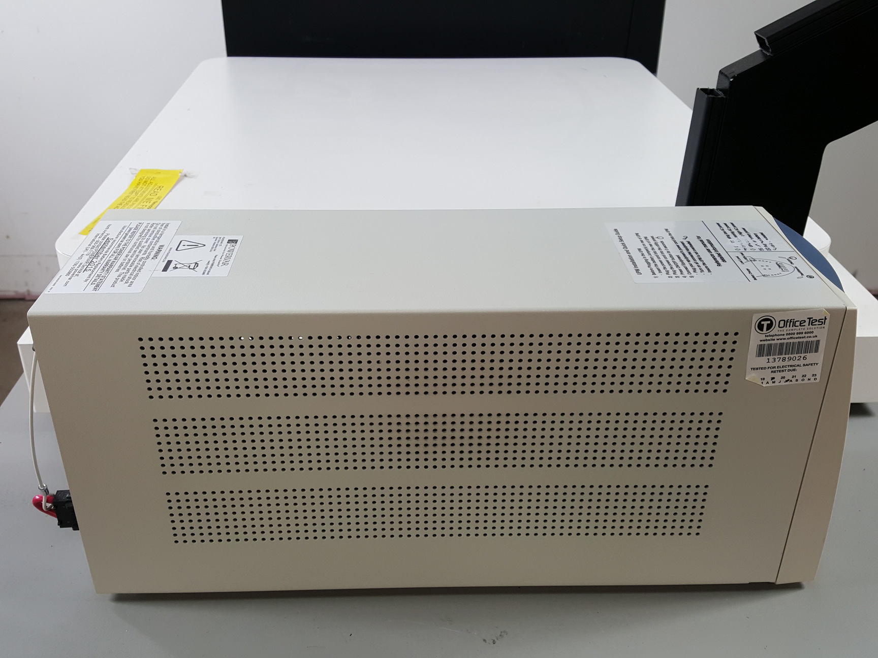 Image of Illumina iScan SY-101-1001 Array Scanner with Newport Isolation System & UPS Lab