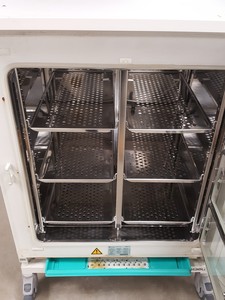 Thumbnail image of Heraeus Hera Cell 240 CO2 Laboratory Incubator with Trolley Lab Spares/Repairs