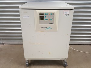 Thumbnail image of Heraeus Hera Cell 240 CO2 Laboratory Incubator with Trolley Lab Spares/Repairs