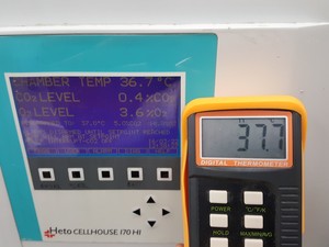 Thumbnail image of Heto Cellhouse 170 HI  Model 170-300 CO2 Laboratory Incubator Lab