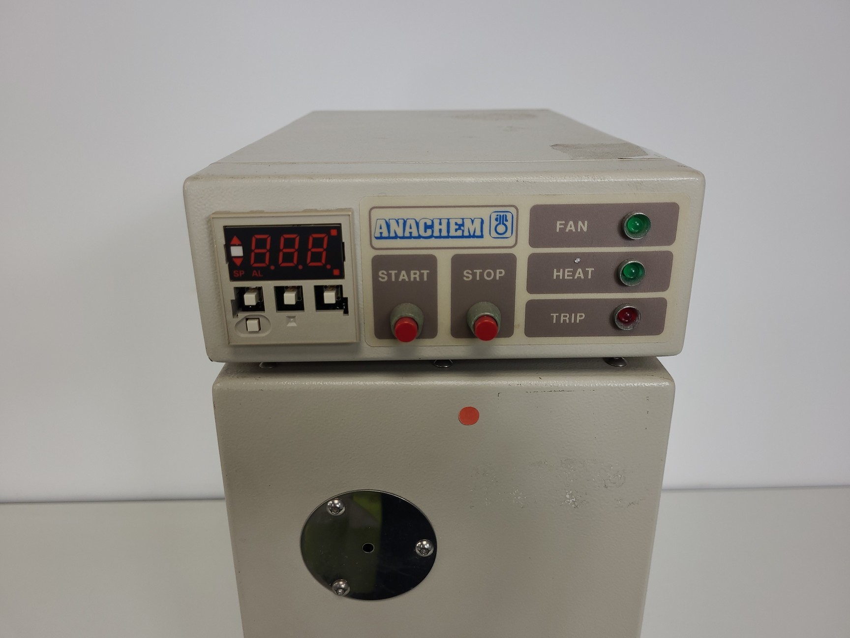 Image of Jasco HPLC System -  PU-1585, UV-2077, FP-920, HG-980-30, AS-1555 Lab