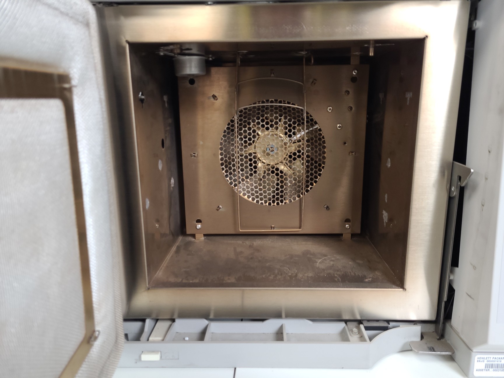 Image of Hewlett Packard HP 6890 GC Gas Chromatograph System -59864B, 5973 Lab