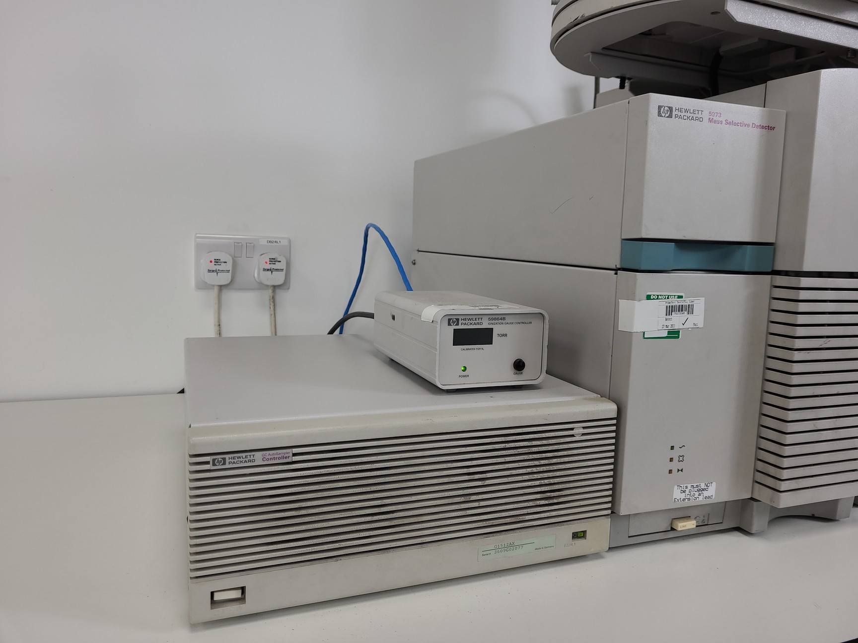 Image of Hewlett Packard HP 6890 GC Gas Chromatograph System -59864B, 5973 Lab