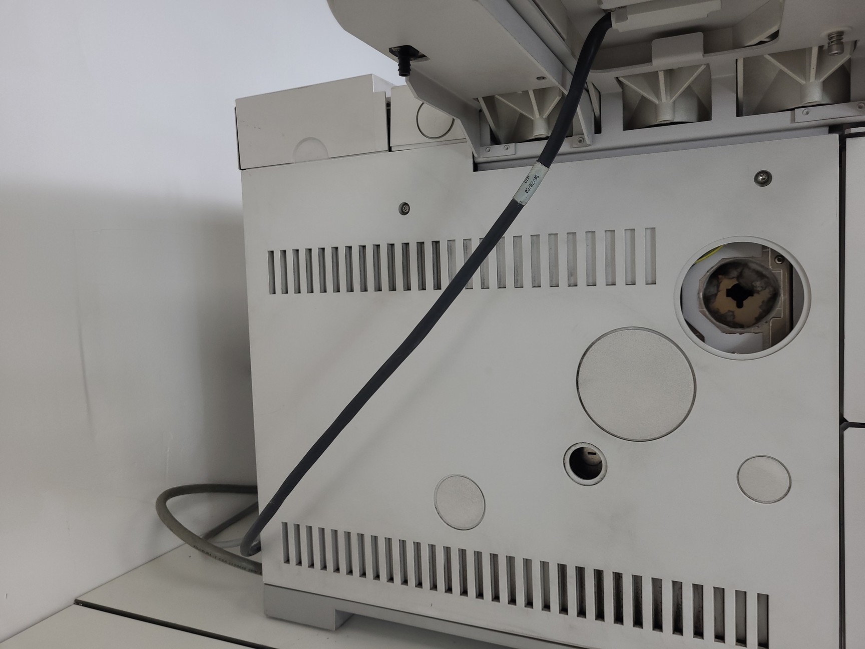 Image of Hewlett Packard HP 6890 GC Gas Chromatograph System -59864B, 5973 Lab