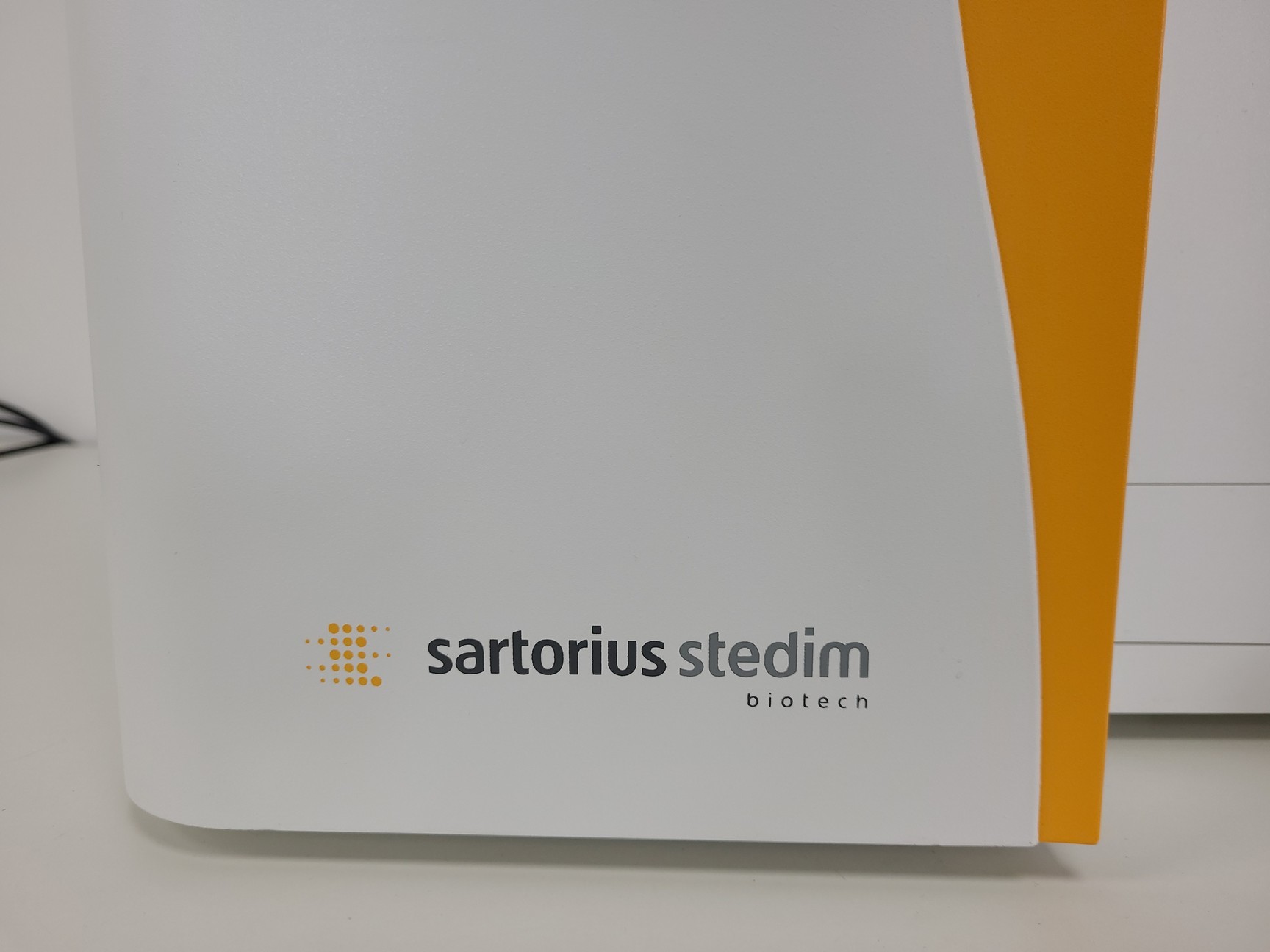 Image of Sartorius Arium Pro UV Ultrapure Water Purification System Lab