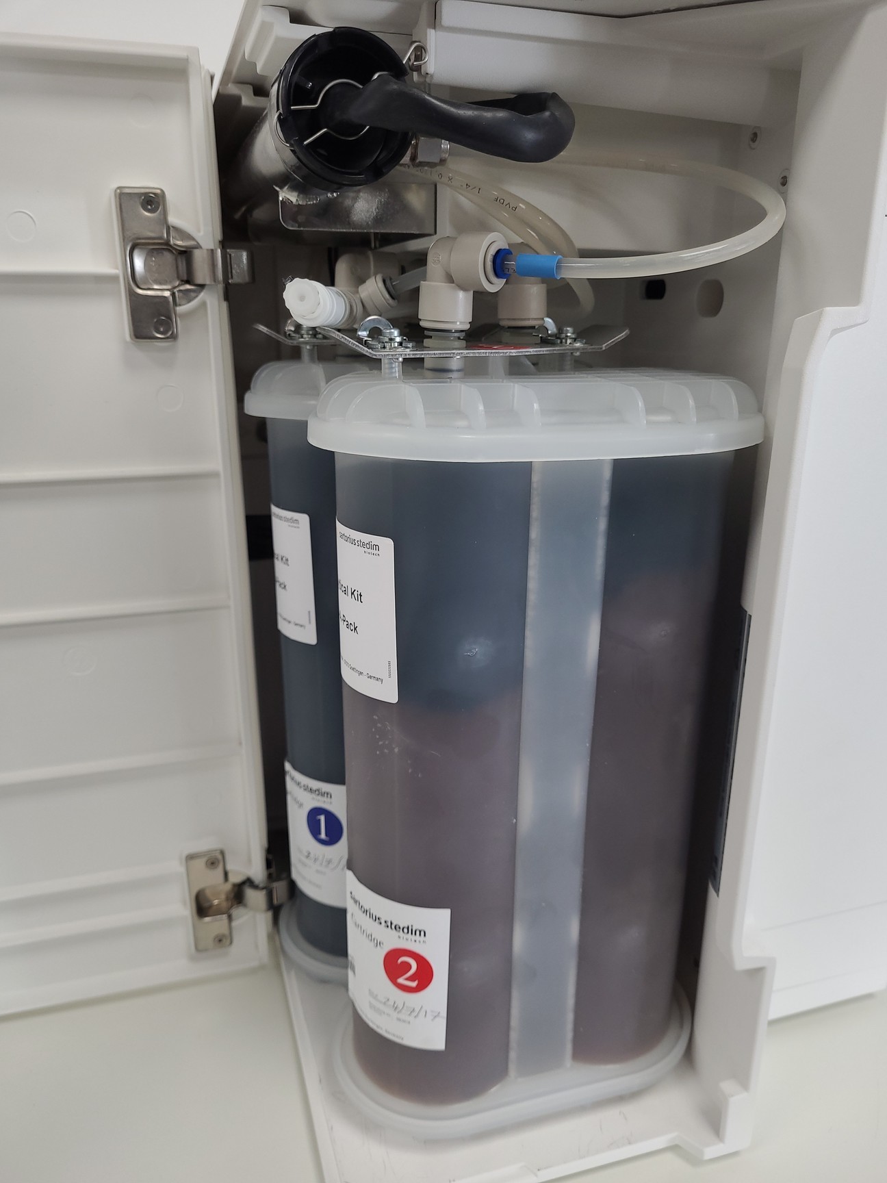 Image of Sartorius Arium Pro UV Ultrapure Water Purification System Lab