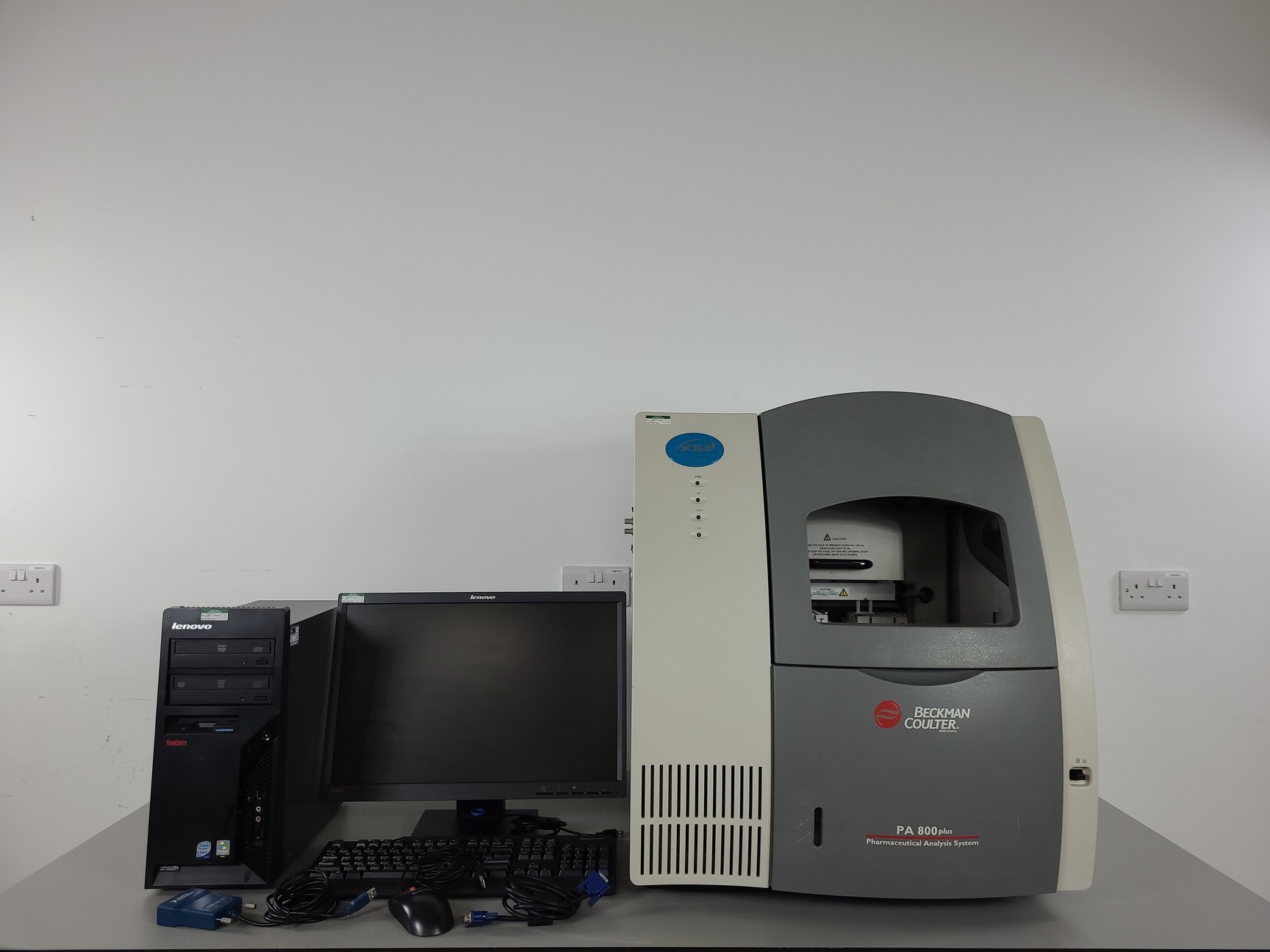 Beckman Coulter Pa 800 Plus Pharmaceutical Analysis System + Software Lab