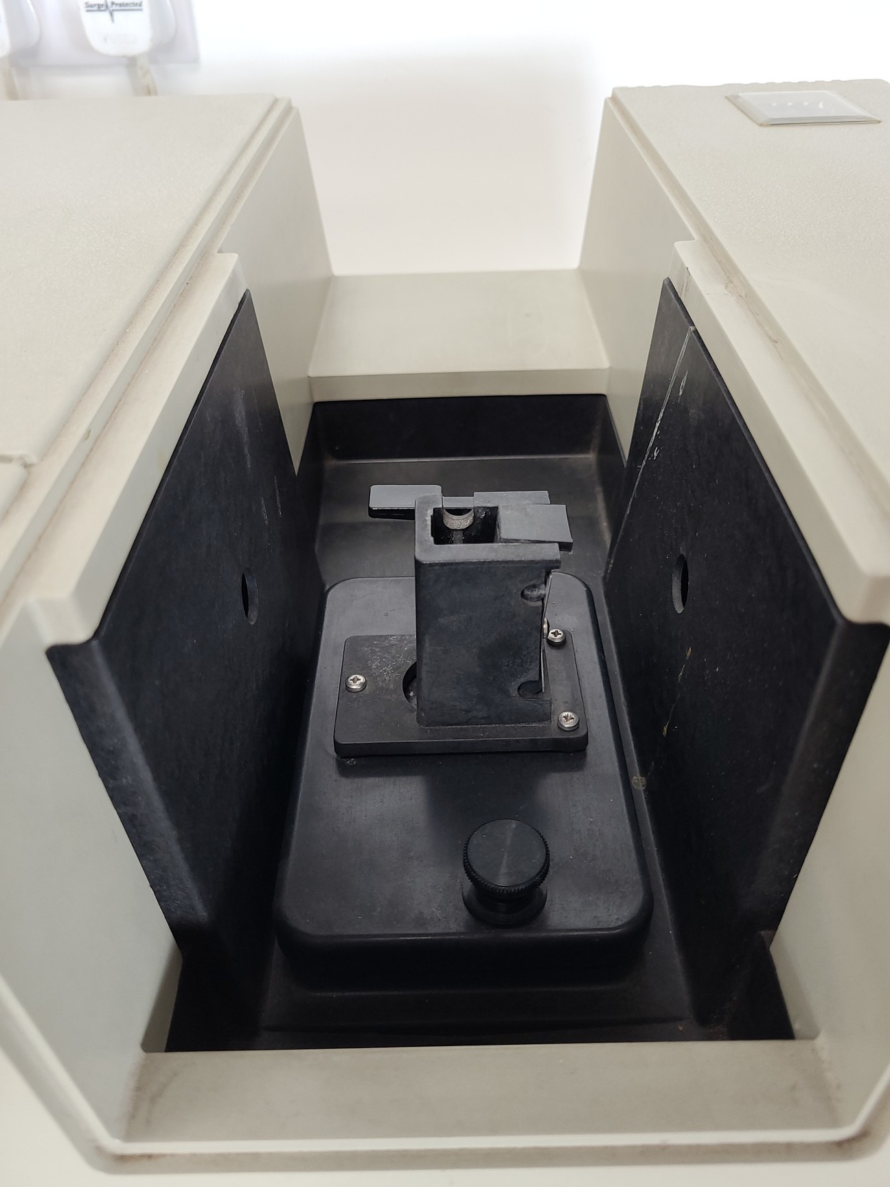 Image of Hewlett Packard 8452A Diode Array Spectrophotometer System - PE Nelson 941A, 610