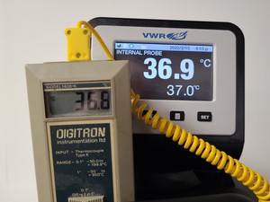 Thumbnail image of VWR AP07R-20-V12E Refrigerated Circulator Chiller Lab