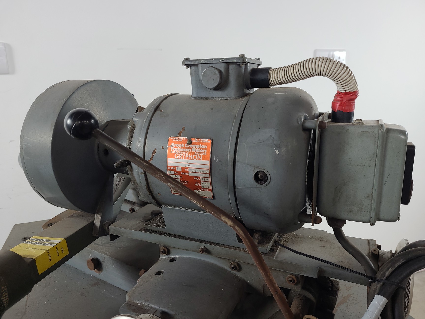 Image of Brierley ZB32 Drill Grinder with Extraction System