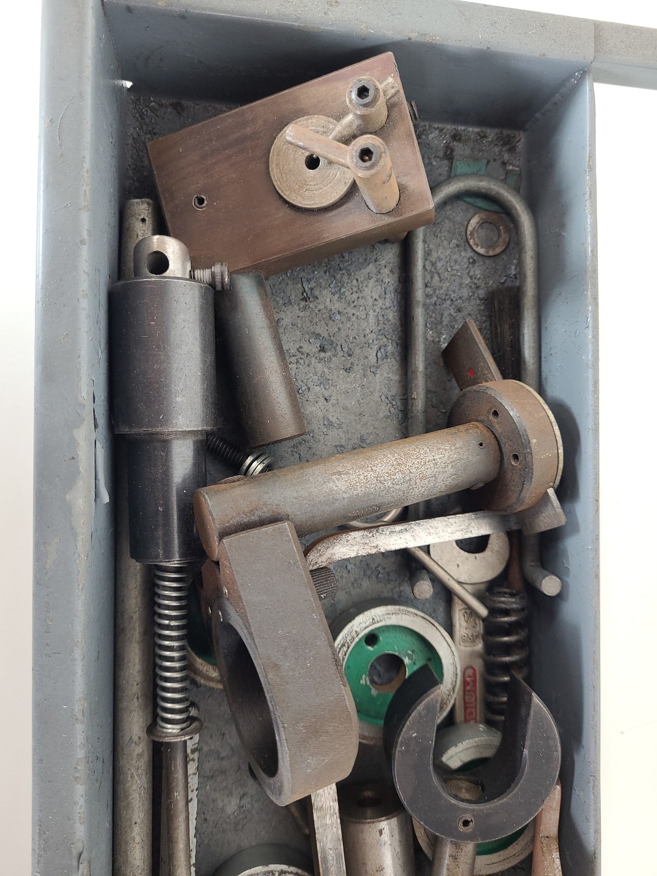 Image of Brierley ZB32 Drill Grinder with Extraction System