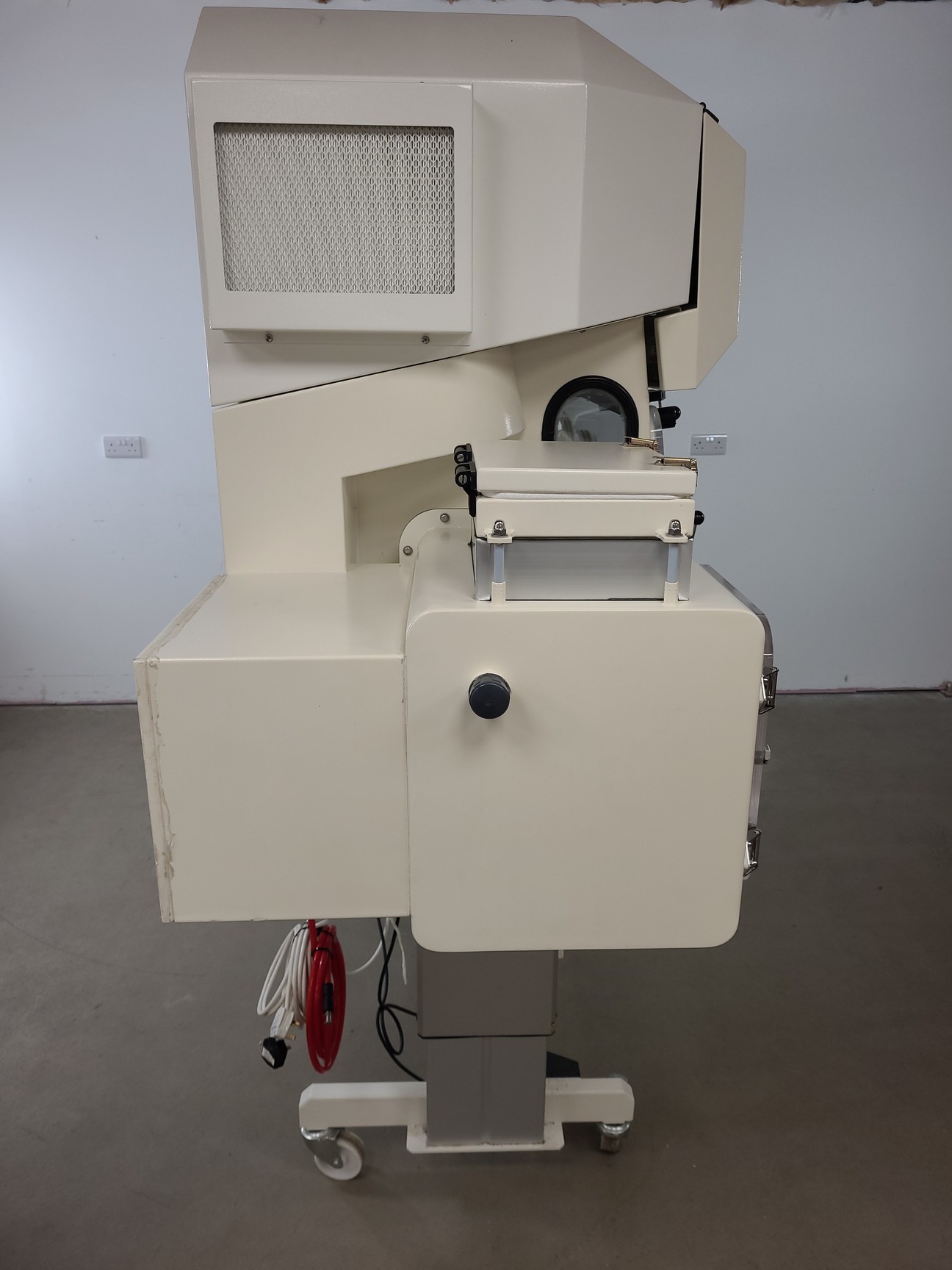 Image of Mach-Aire ICT-180 Glove Box Safety Cabinet Pharmacy Dispensing Isolator Lab