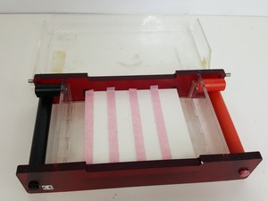 Thumbnail image of Lot of Gel Electrophoresis Units/Trays/Combs - Scotlab H2020, Geneflow GFH6070