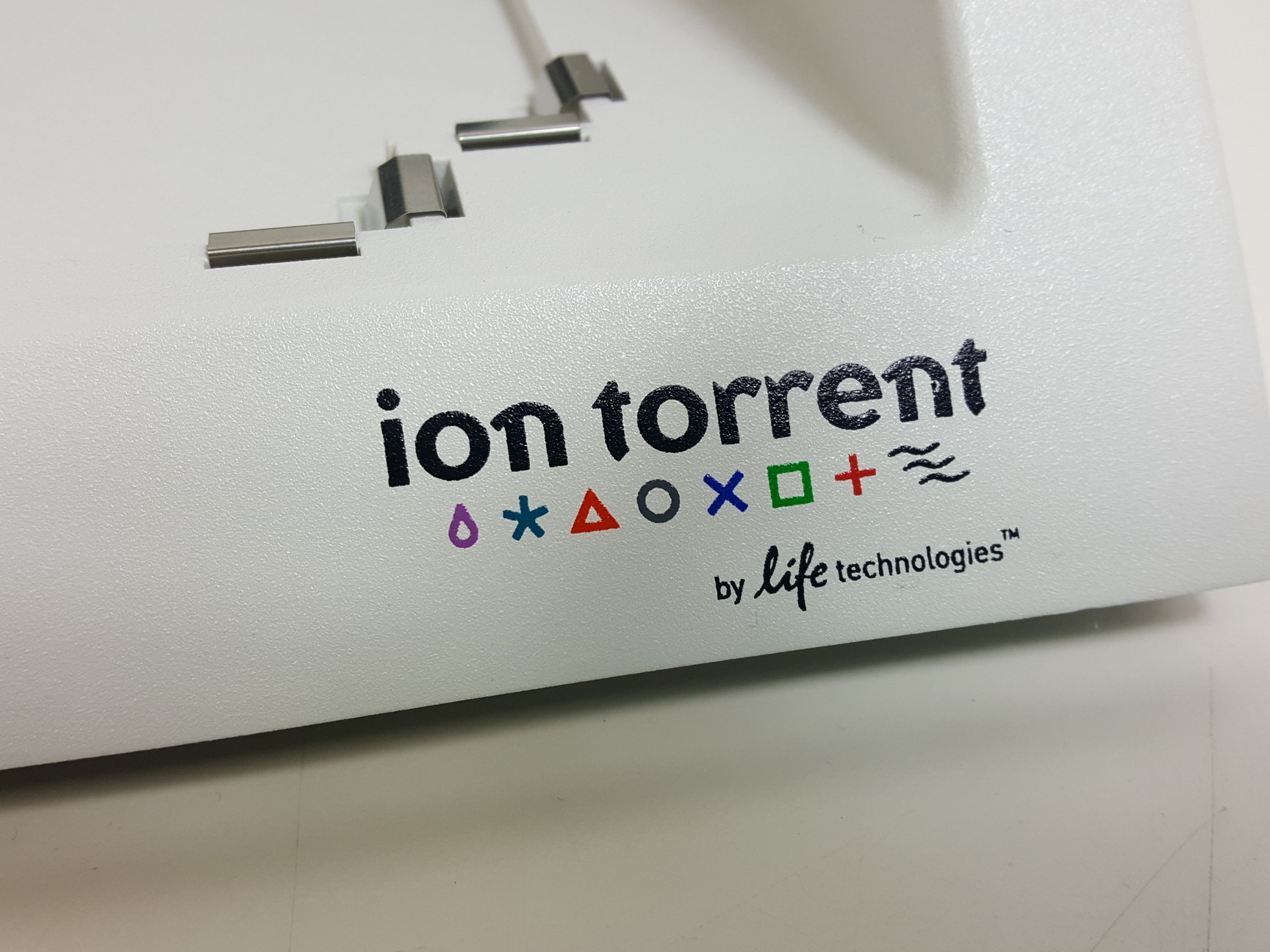 Image of Life Technologies Ion Torrent OneTouch ES Enrichment System Model no. 844-21 Lab
