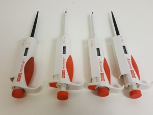 Thumbnail image of 43 x Laboratory Pipettes - Biohit, Gilson Pipetman, Labnet, Nichipet, Rainin Lab