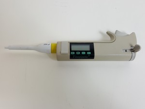Thumbnail image of 43 x Laboratory Pipettes - Biohit, Gilson Pipetman, Labnet, Nichipet, Rainin Lab