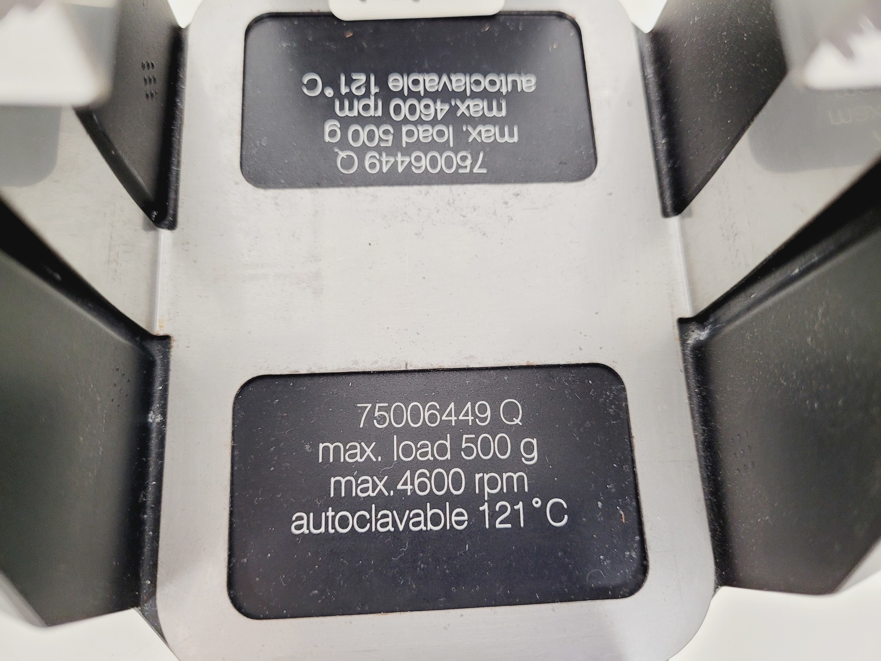Image of 4 x Thermo Scientific/Sorvall Heraeus Microplate Centrifuge Buckets 75006449 Lab