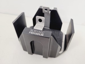 Thumbnail image of 4 x Thermo Scientific/Sorvall Heraeus Microplate Centrifuge Buckets 75006449 Lab