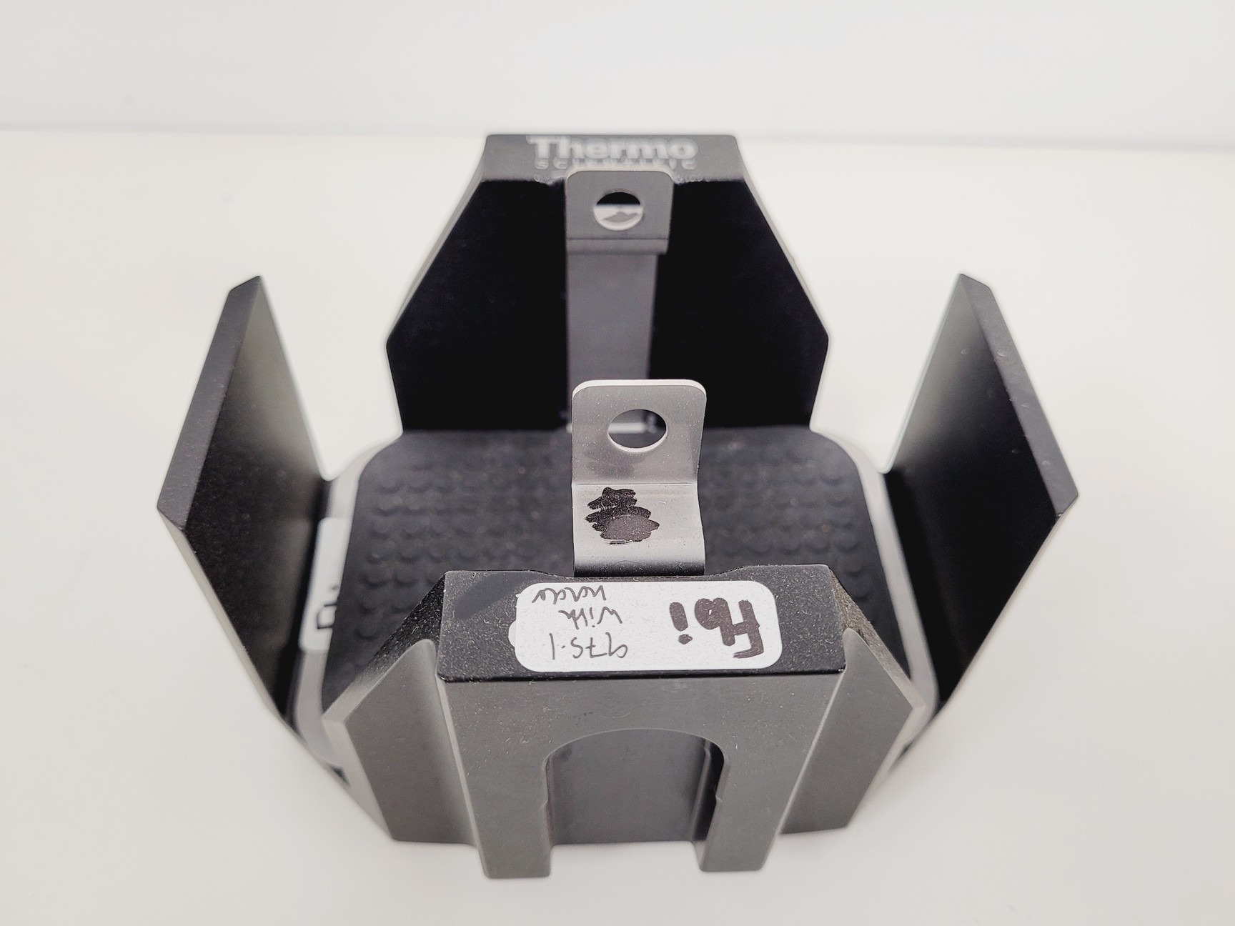 Image of 4 x Thermo Scientific/Sorvall Heraeus Microplate Centrifuge Buckets 75006449 Lab