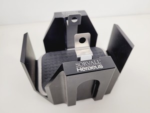 Thumbnail image of 4 x Thermo Scientific/Sorvall Heraeus Microplate Centrifuge Buckets 75006449 Lab