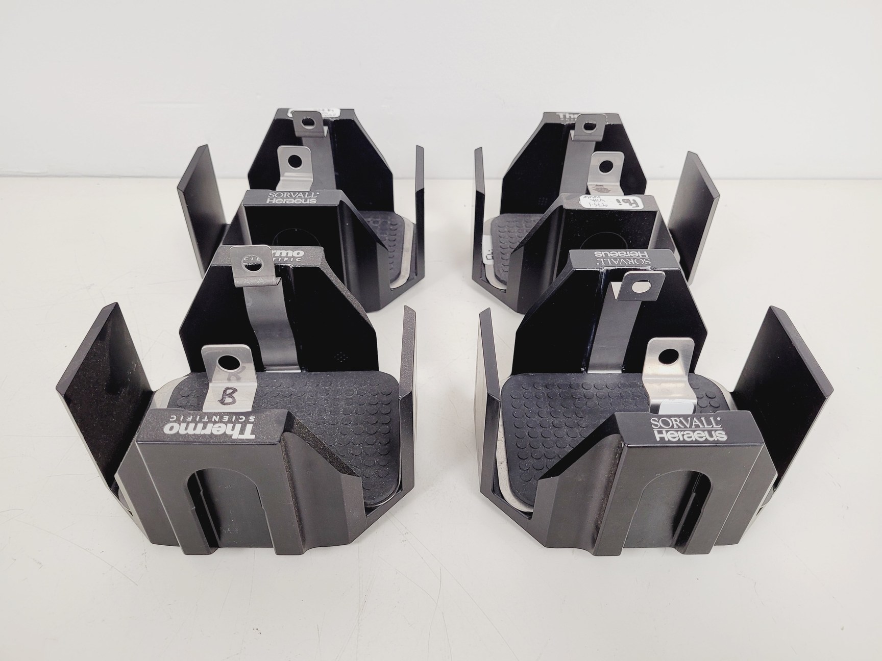 Image of 4 x Thermo Scientific/Sorvall Heraeus Microplate Centrifuge Buckets 75006449 Lab
