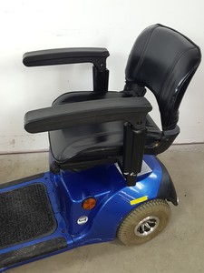 Thumbnail image of Drive Medical Mobility Scooter Neo 4 MS040 + Basket, Key & Charger