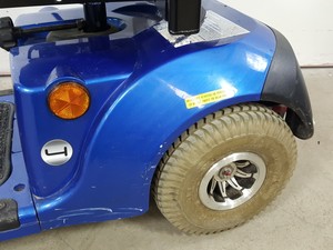Thumbnail image of Drive Medical Mobility Scooter Neo 4 MS040 + Basket, Key & Charger