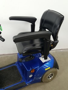 Thumbnail image of Drive Medical Mobility Scooter Neo 4 MS040 + Basket, Key & Charger